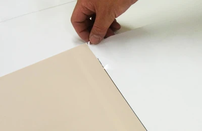 ロイヤルロールスクリーンバナー:1-3 シート裏面を固定