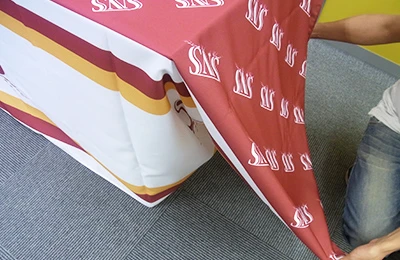 テーブルクロス(通常設置方法):3 位置合わせ