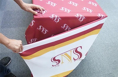 テーブルクロス(当店推奨設置方法):4 右側を折りこむ