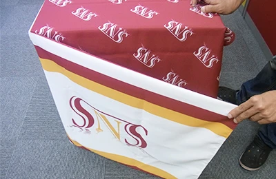 テーブルクロス(当店推奨設置方法):5 左側を折りこむ